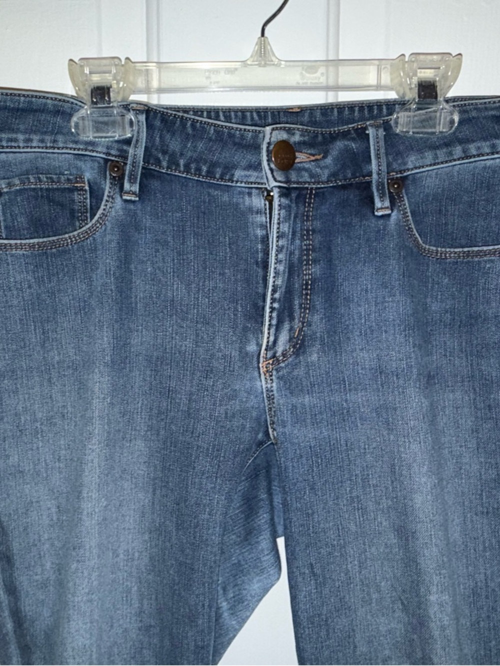 LOFT Skinny Jeans in Faded Blue Wash